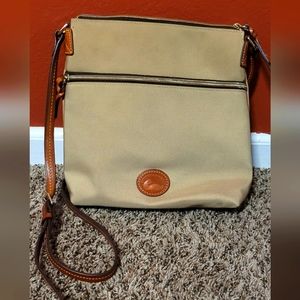 Authentic Dooney and Bourke Crossover Florentine Cameron Beige Purse